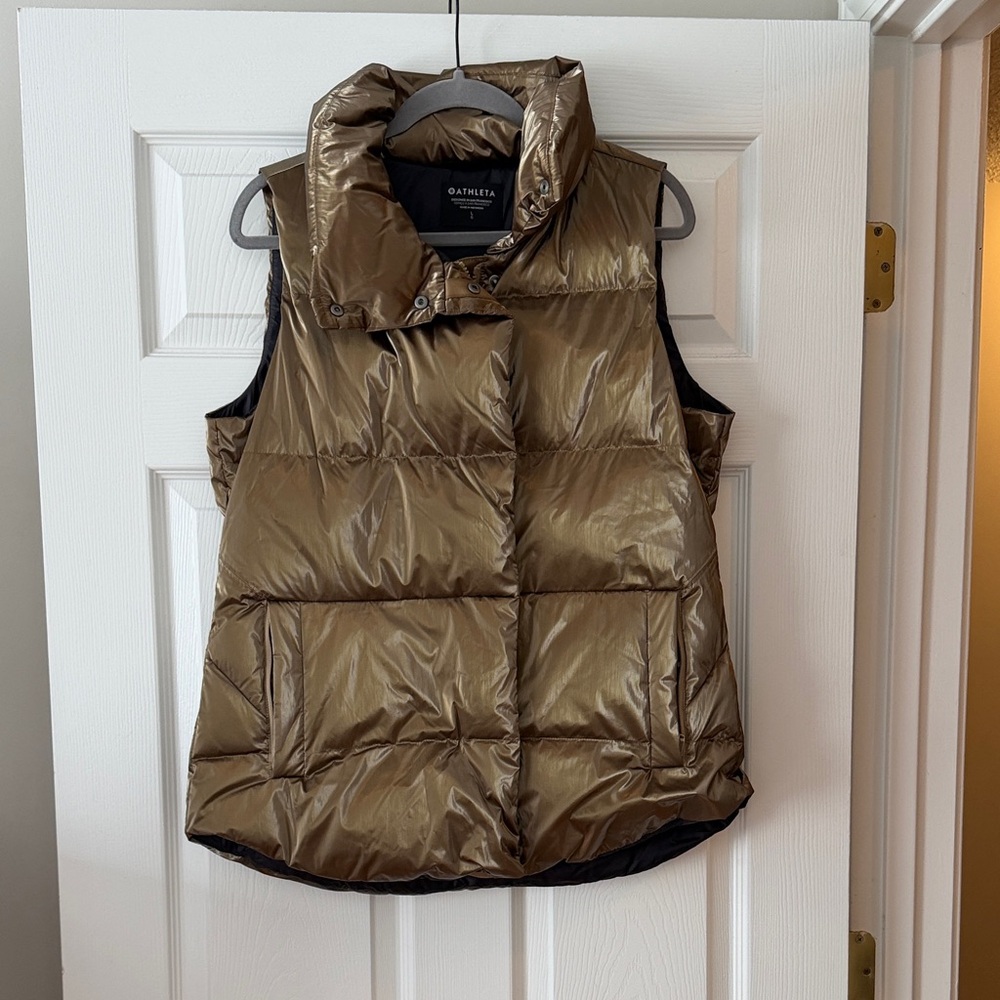 Athleta Olive Green Glossy Puffer Vest